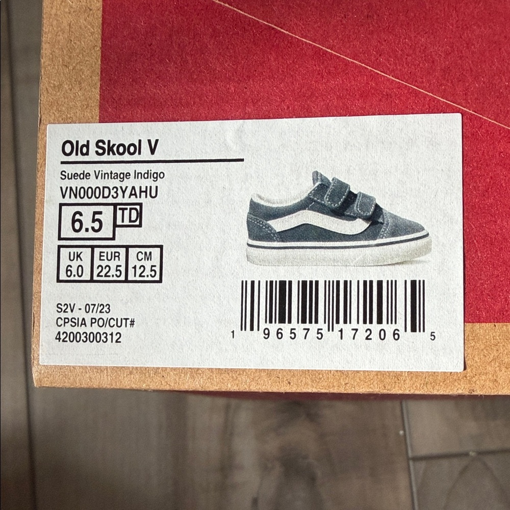 Vans Old Skool V Kids Sneakers - Vintage Indigo. 6.5
